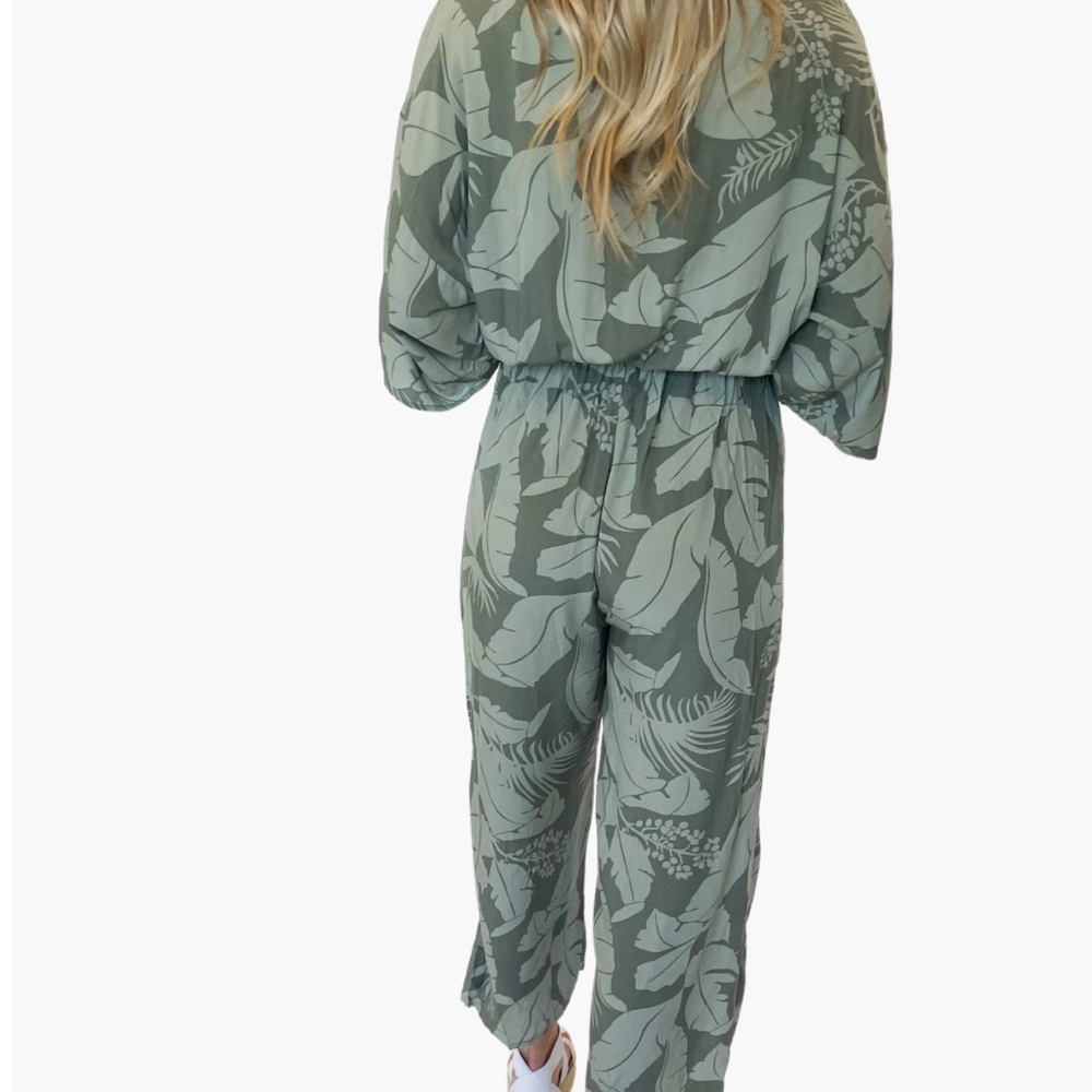 Tropical Kimono Sleeve Jumpsuit - small - Picture 4 of 6